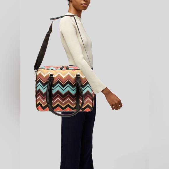 NWT Missoni x Target zig zag printed nylon tote bag w/crossbody strap - Picture 2 of 10